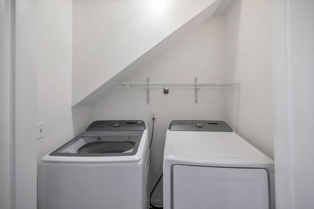 1002 Seven Oaks Blvd, Smyrna, TN 37167