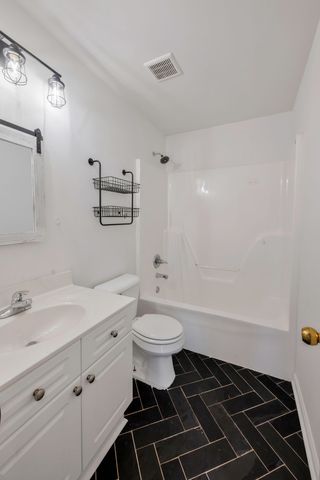 1002 Seven Oaks Blvd, Smyrna, TN 37167