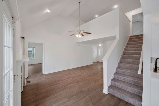 1002 Seven Oaks Blvd, Smyrna, TN 37167