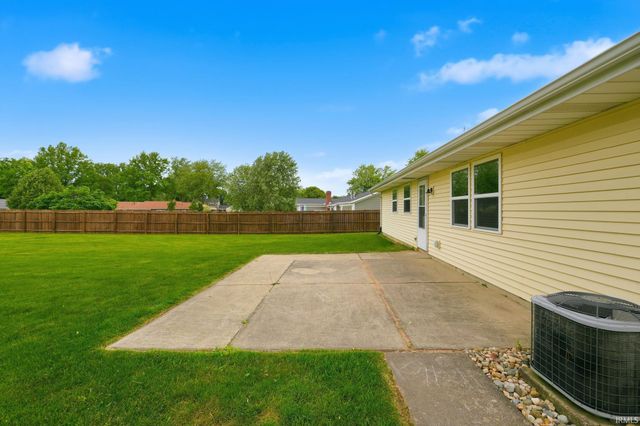 14509 Ridgecrest Drive, Leo, IN 46765