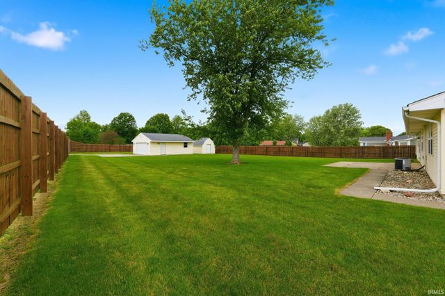 14509 Ridgecrest Drive, Leo, IN 46765