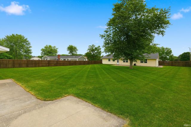 14509 Ridgecrest Drive, Leo, IN 46765