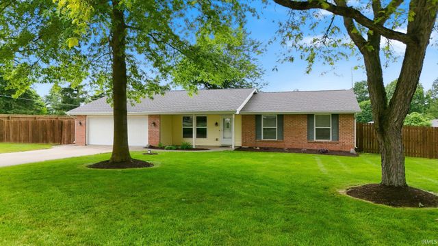 14509 Ridgecrest Drive, Leo, IN 46765