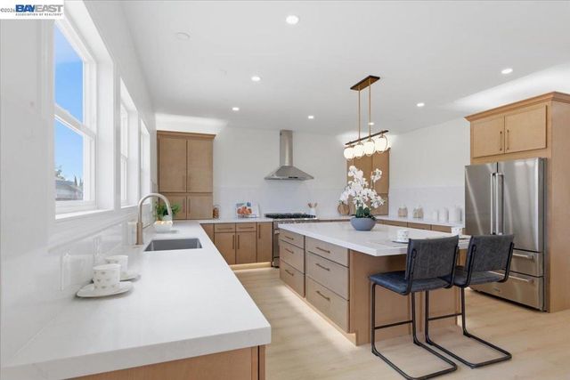 740 Folsom Ave, Hayward, CA 94544