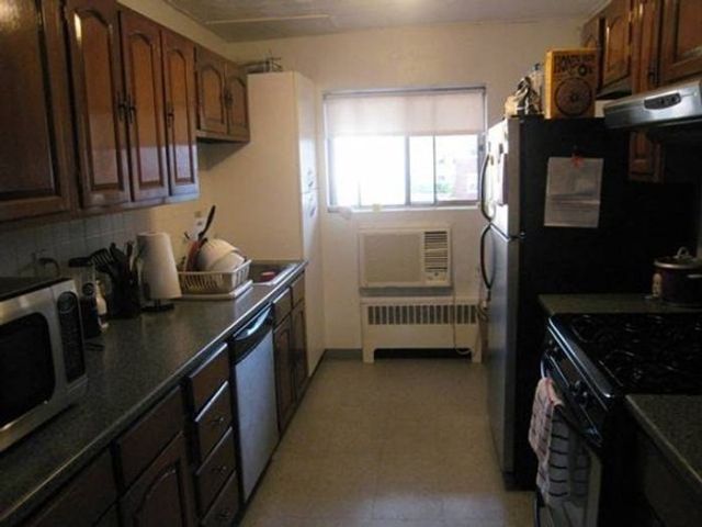 1718 Commonwealth Ave 5, Boston, MA 02135