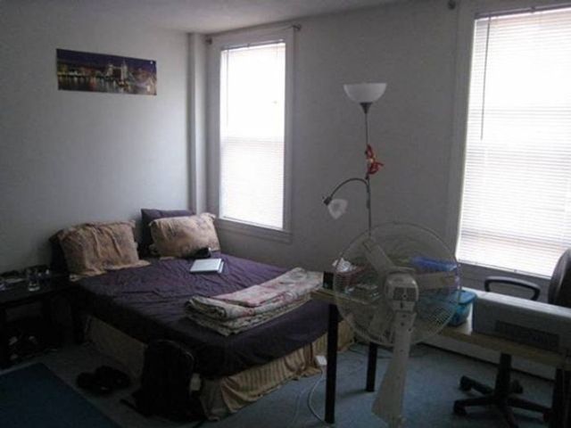 1718 Commonwealth Ave 5, Boston, MA 02135