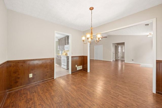 4455 Dunmovin Drive NW, Kennesaw, GA 30144