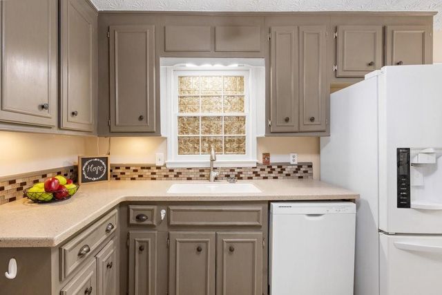 4455 Dunmovin Drive NW, Kennesaw, GA 30144