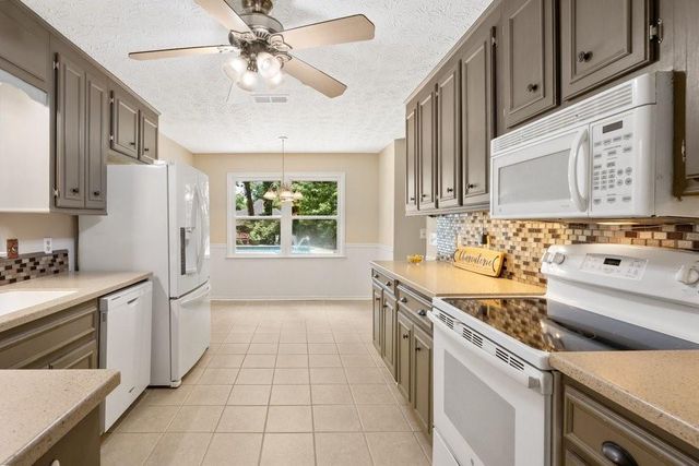 4455 Dunmovin Drive NW, Kennesaw, GA 30144
