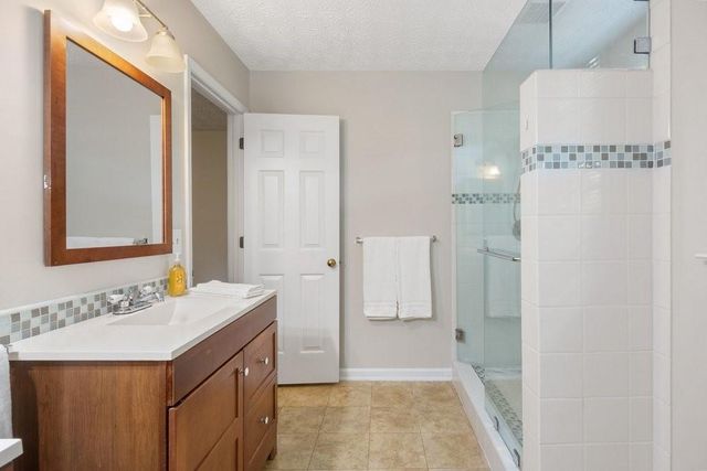 4455 Dunmovin Drive NW, Kennesaw, GA 30144