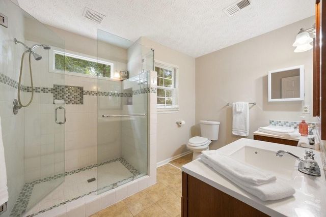 4455 Dunmovin Drive NW, Kennesaw, GA 30144