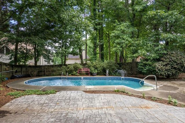 4455 Dunmovin Drive NW, Kennesaw, GA 30144