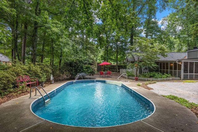 4455 Dunmovin Drive NW, Kennesaw, GA 30144