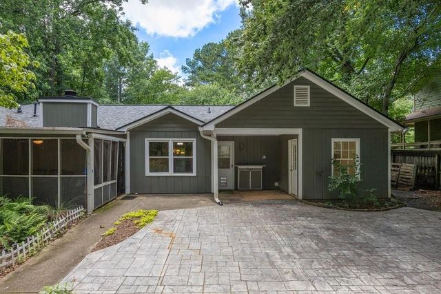 4455 Dunmovin Drive NW, Kennesaw, GA 30144