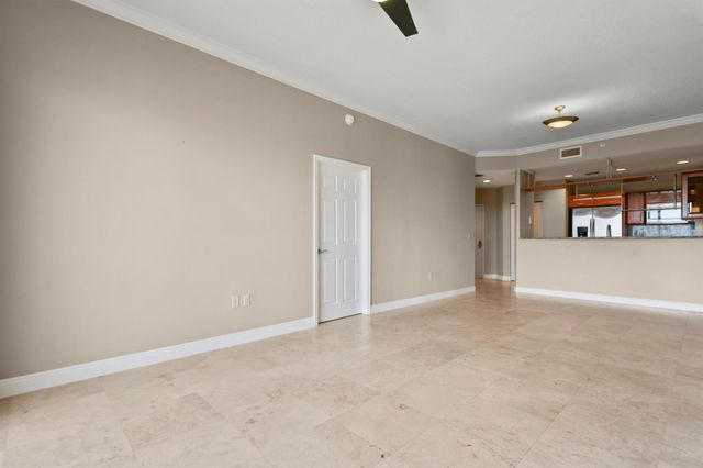 511 Lucerne Avenue 607, Lake Worth Beach, FL 33460