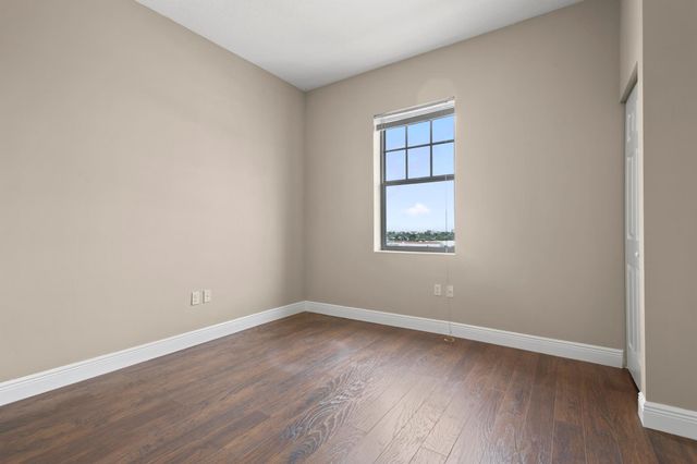 511 Lucerne Avenue 607, Lake Worth Beach, FL 33460