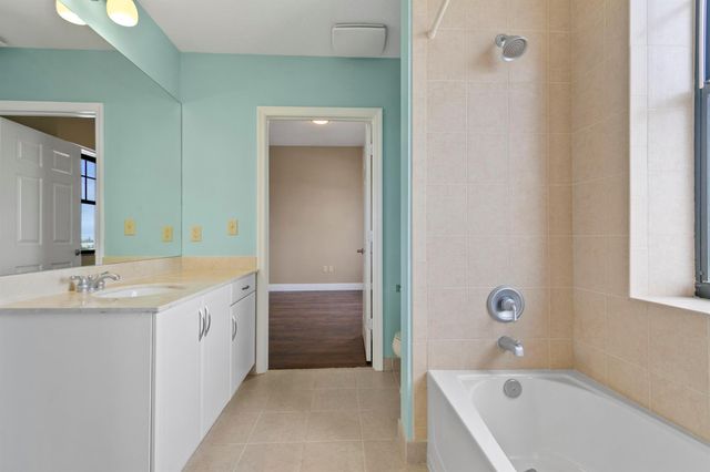 511 Lucerne Avenue 607, Lake Worth Beach, FL 33460