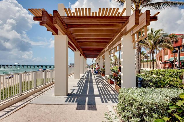 511 Lucerne Avenue 607, Lake Worth Beach, FL 33460