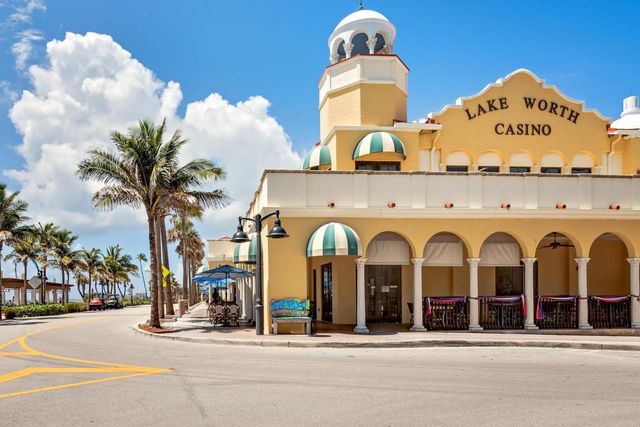 511 Lucerne Avenue 607, Lake Worth Beach, FL 33460