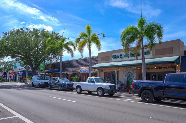 511 Lucerne Avenue 607, Lake Worth Beach, FL 33460