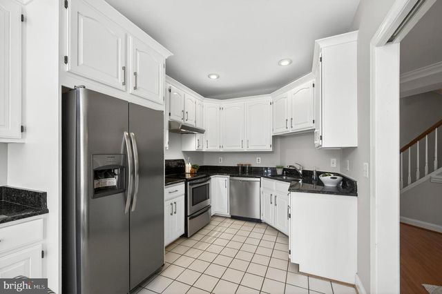 2143 WOLFTRAP CT, Vienna, VA 22182