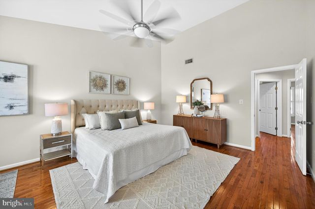 2143 WOLFTRAP CT, Vienna, VA 22182