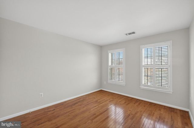 2143 WOLFTRAP CT, Vienna, VA 22182