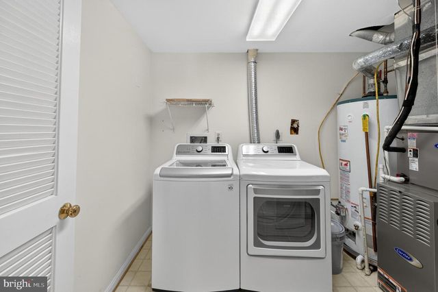 2143 WOLFTRAP CT, Vienna, VA 22182