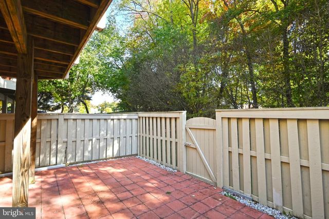 2143 WOLFTRAP CT, Vienna, VA 22182