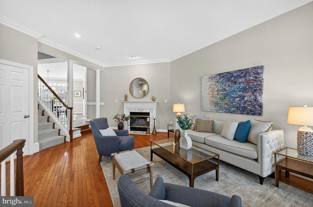 2143 WOLFTRAP CT, Vienna, VA 22182