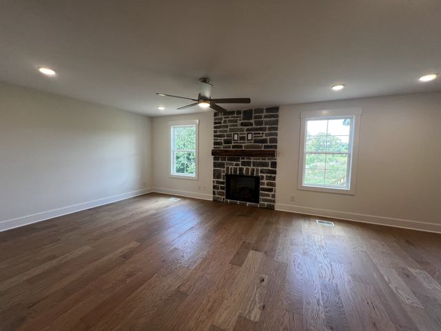 1588 Collins View Way, Clarksville, TN 37043