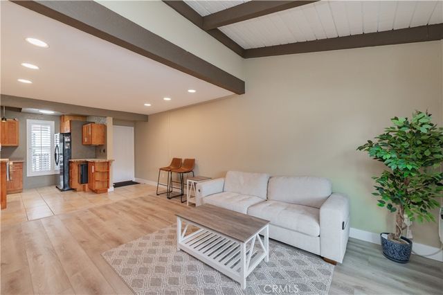 1000 W Macarthur Boulevard 13, Santa Ana, CA 92707