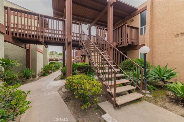 1000 W Macarthur Boulevard 13, Santa Ana, CA 92707