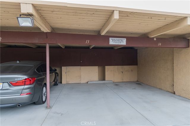 1000 W Macarthur Boulevard 13, Santa Ana, CA 92707