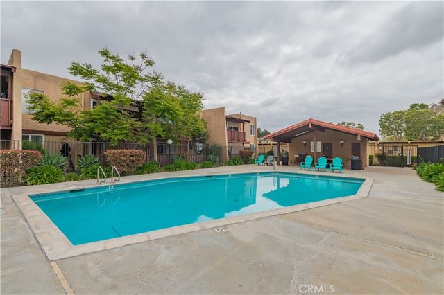 1000 W Macarthur Boulevard 13, Santa Ana, CA 92707