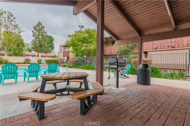 1000 W Macarthur Boulevard 13, Santa Ana, CA 92707
