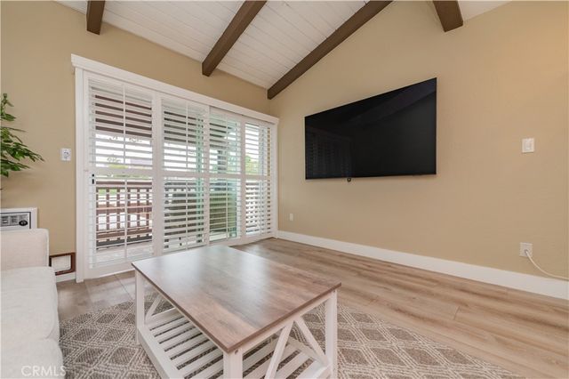 1000 W Macarthur Boulevard 13, Santa Ana, CA 92707