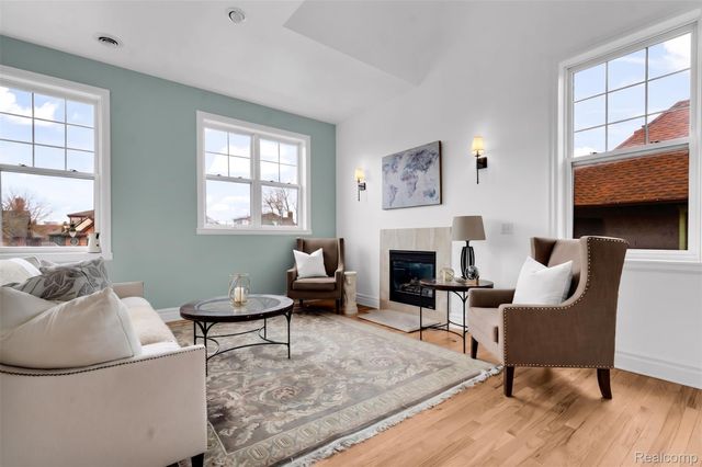 429 E Ferry Street 9, Detroit, MI 48202