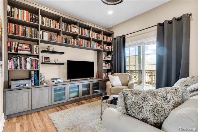 429 E Ferry Street 9, Detroit, MI 48202