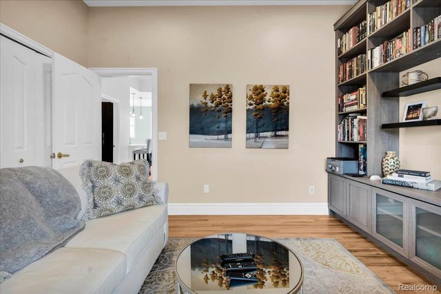 429 E Ferry Street 9, Detroit, MI 48202