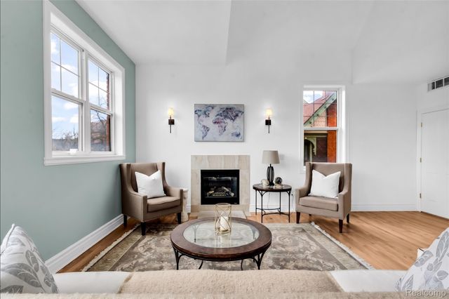 429 E Ferry Street 9, Detroit, MI 48202