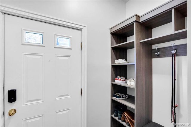 429 E Ferry Street 9, Detroit, MI 48202