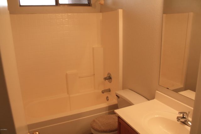 12558 W INDIANOLA Avenue, Avondale, AZ 85392