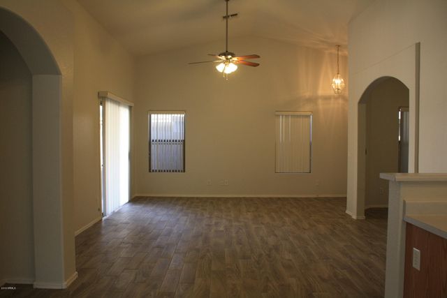 12558 W INDIANOLA Avenue, Avondale, AZ 85392