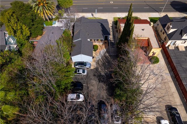 1342 E Chapman, Orange, CA 92866