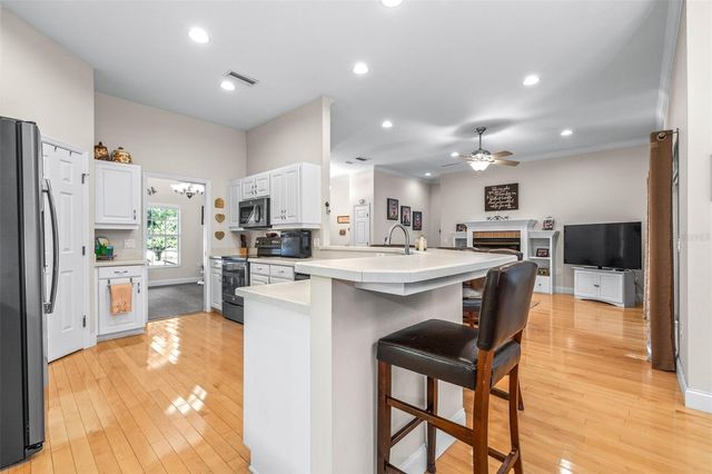 1016 S LAKE MARIAM DRIVE, Winter Haven, FL 33884