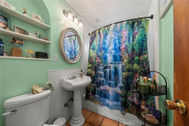 1422 E Mauretania, Wilmington, CA 90744