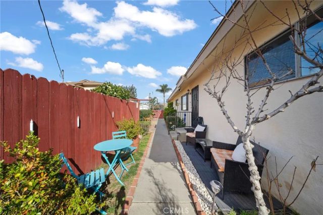 1422 E Mauretania, Wilmington, CA 90744