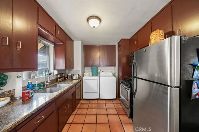 1422 E Mauretania, Wilmington, CA 90744