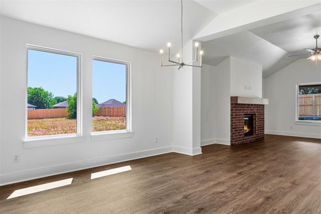 13228 SW 8th Street, Yukon, OK 73099